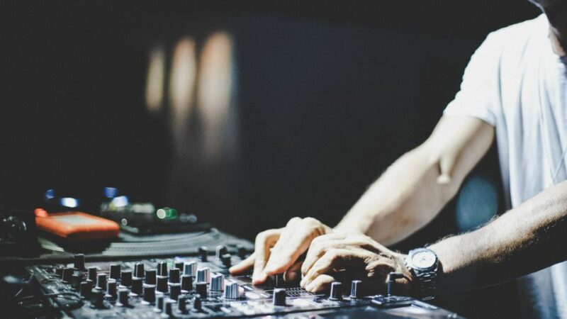 שירי חתונה של DJ
